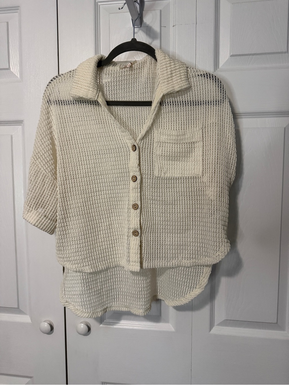 Peach Cream Waffle Knit Oversized Hi Low Button Top Large